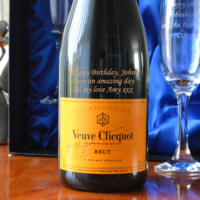 Veuve Clicquot Champagne Gift Set with Champagne Glasses in Gift Box
