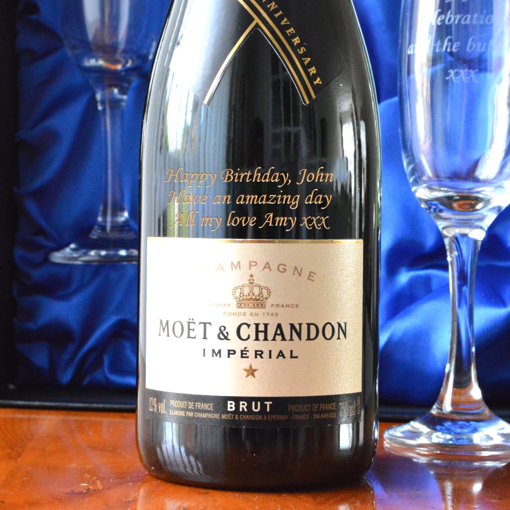 Personalised Moet Champagne Gift Set with Engraved Champagne Flutes