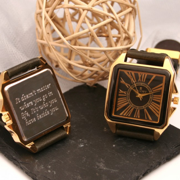 persoanlised square watch 1 1
