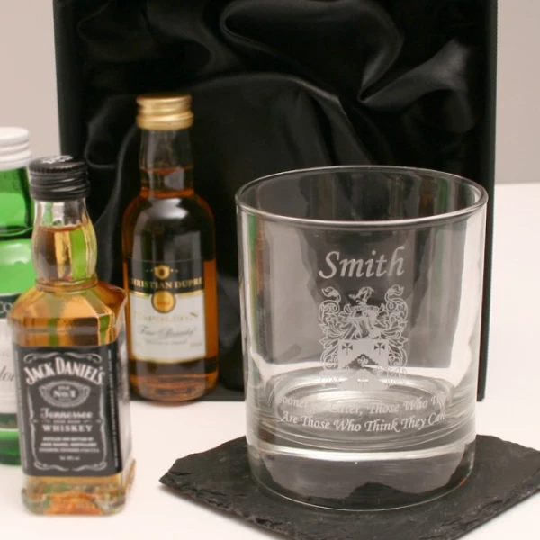 personalised crest whisky 3