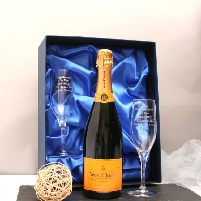 Personalised Veuve Clicquot Champagne Gift Set with