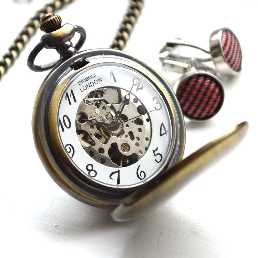 Engraved mechanical pocket watch hotsell